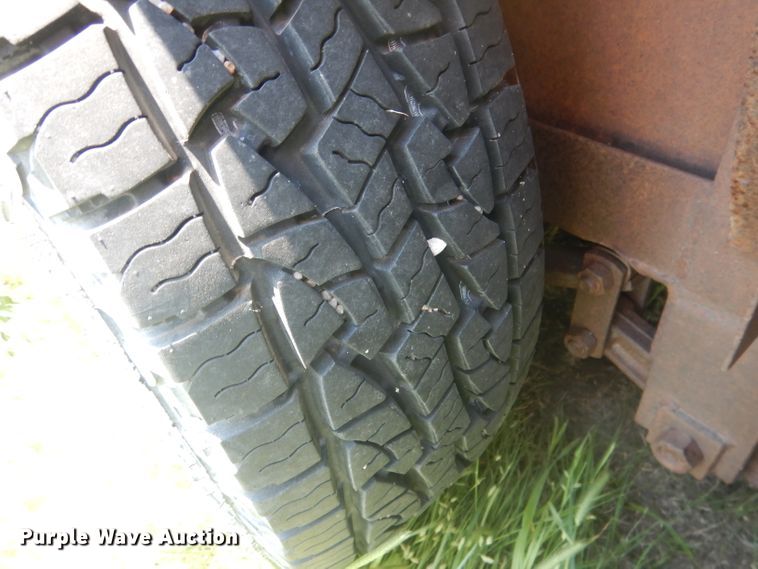 image for item FI9117 Circle H  livestock trailer