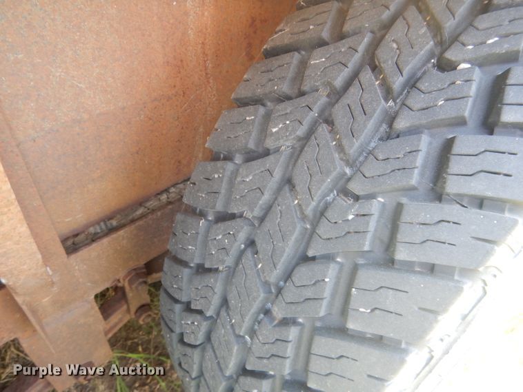 image for item FI9117 Circle H  livestock trailer