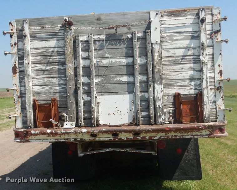 image for item FI9118 1973 Chevrolet  grain truck