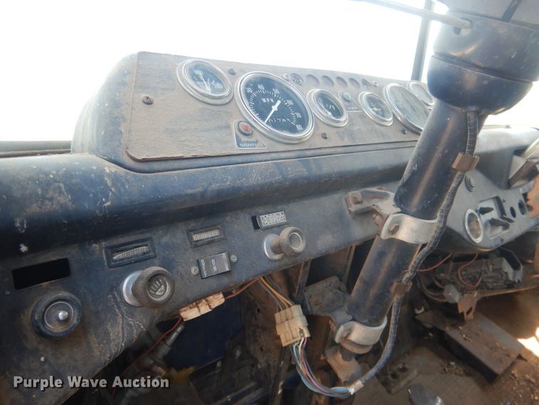 image for item FI9118 1973 Chevrolet  grain truck