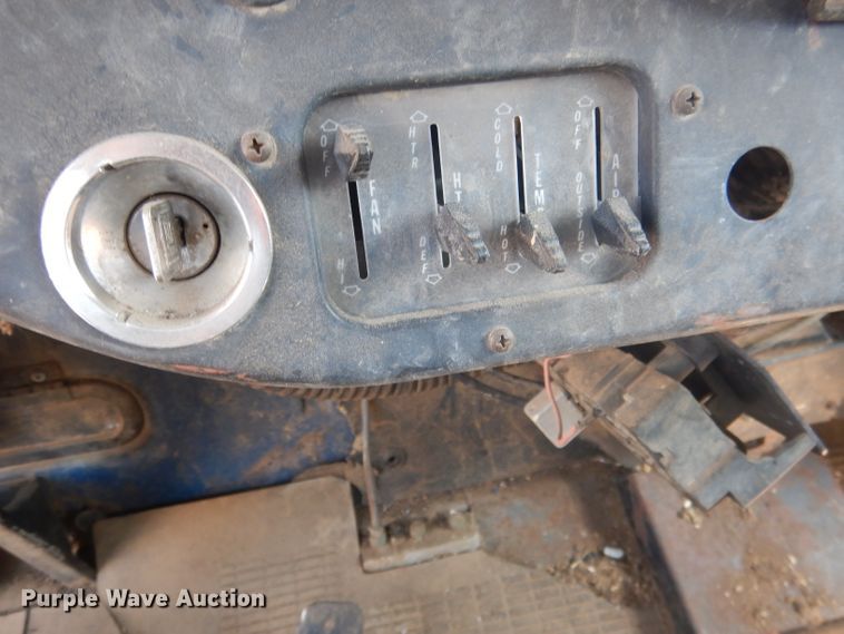 image for item FI9118 1973 Chevrolet  grain truck