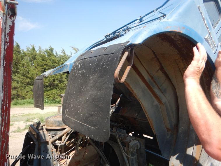 image for item FI9118 1973 Chevrolet  grain truck