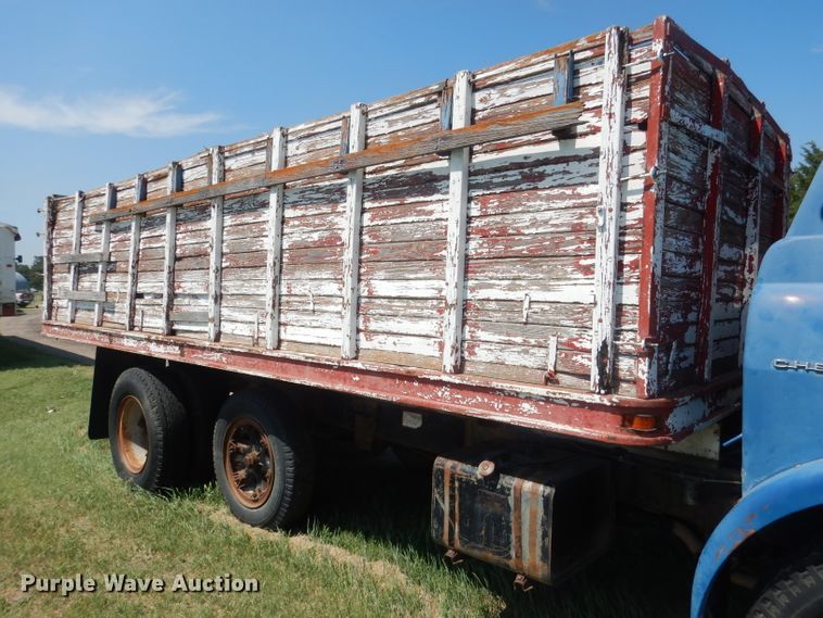 image for item FI9118 1973 Chevrolet  grain truck