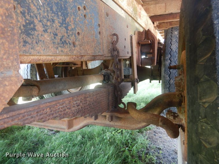 image for item FI9118 1973 Chevrolet  grain truck