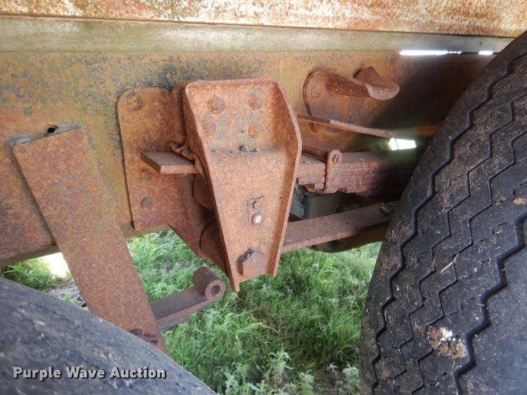 image for item FI9118 1973 Chevrolet  grain truck