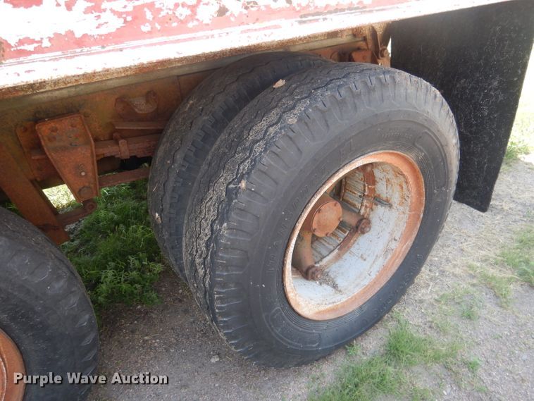 image for item FI9118 1973 Chevrolet  grain truck