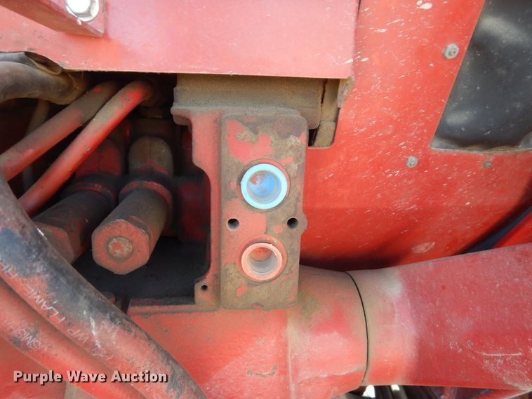 image for item HI9757 International 1466  tractor