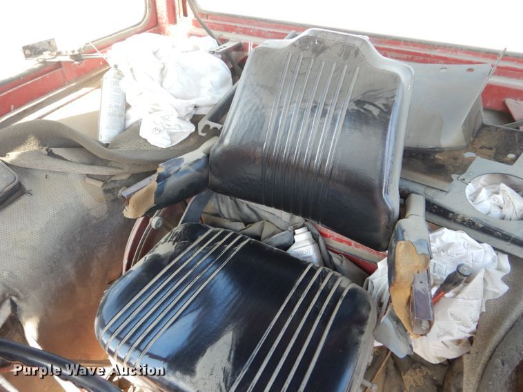 image for item HI9757 International 1466  tractor