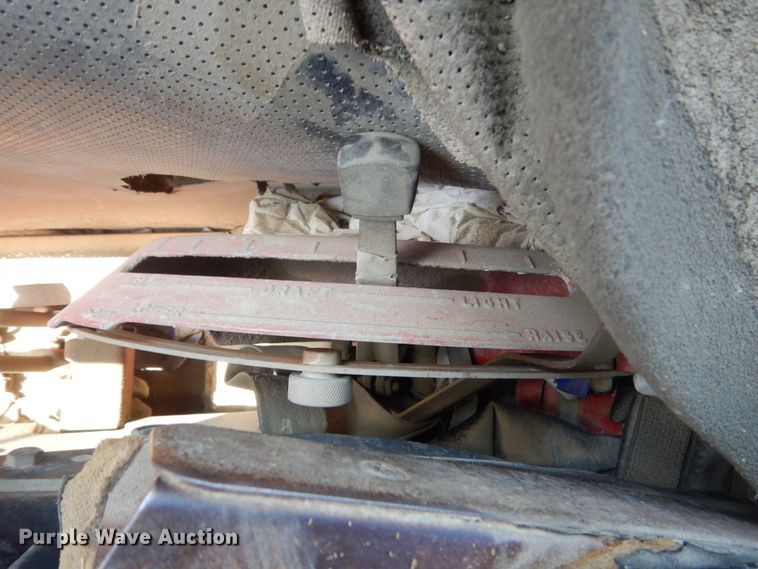 image for item HI9757 International 1466  tractor