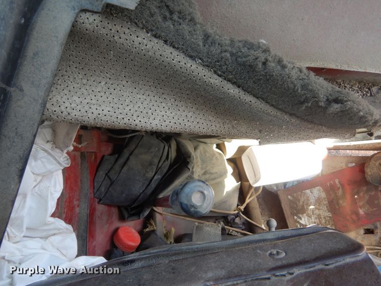 image for item HI9757 International 1466  tractor