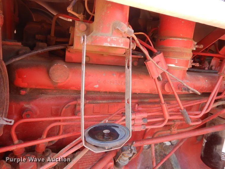 image for item HI9757 International 1466  tractor