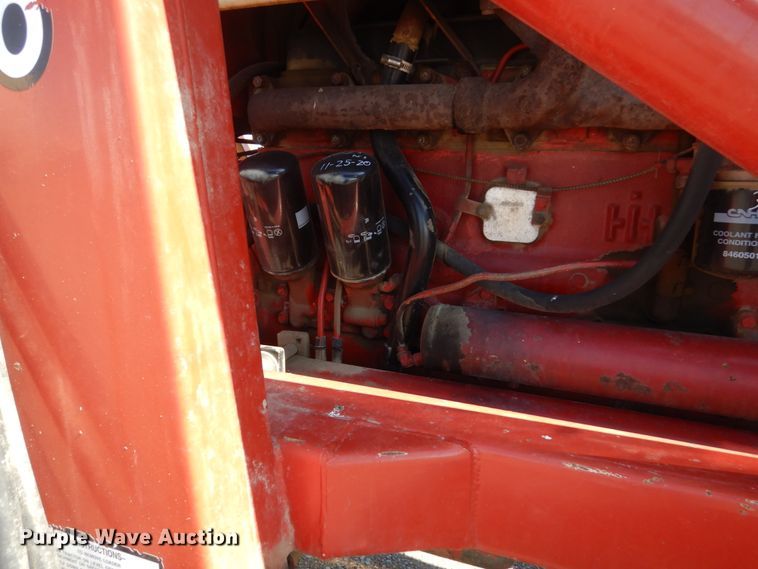 image for item HI9757 International 1466  tractor