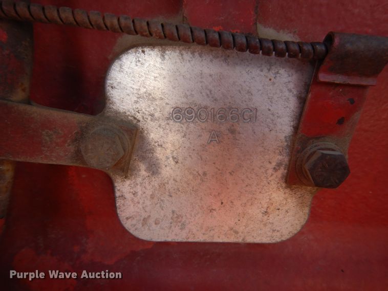 image for item HI9757 International 1466  tractor