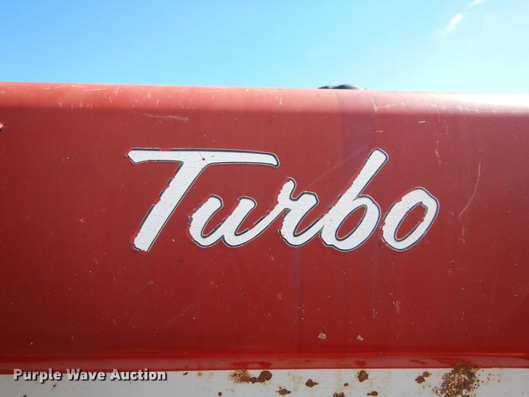 image for item HI9757 International 1466  tractor