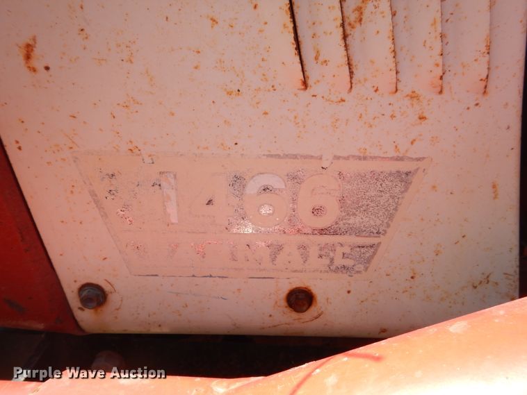 image for item HI9757 International 1466  tractor
