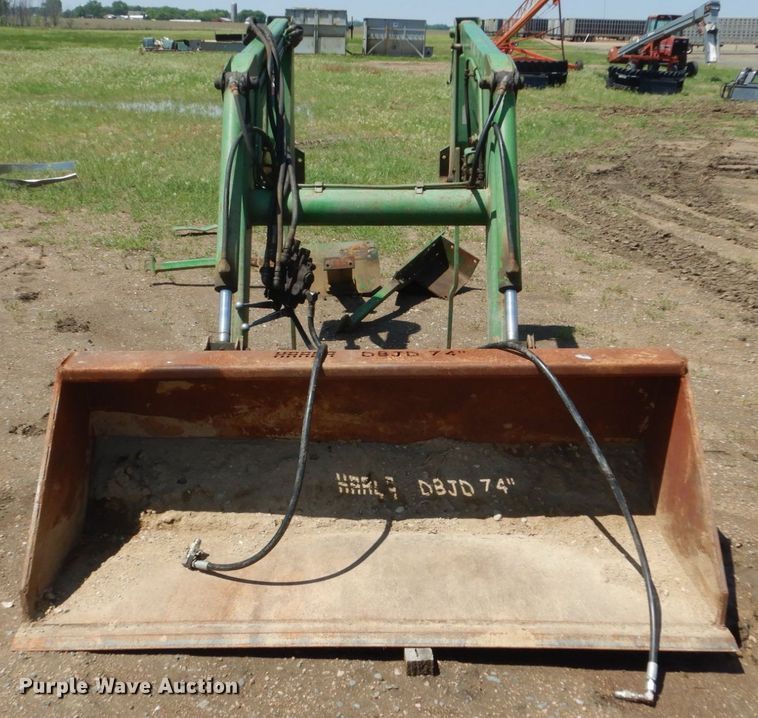 image for item HI9771 John Deere 148  loader