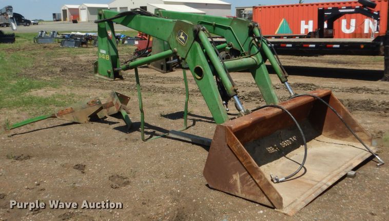 image for item HI9771 John Deere 148  loader