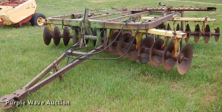 image for item HI9795 John Deere T0310  disk