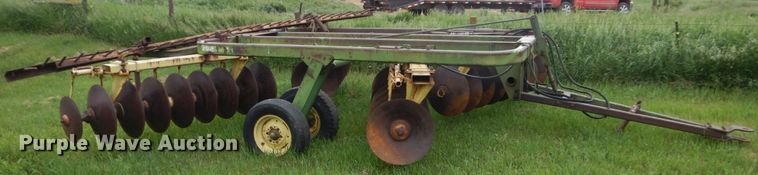 image for item HI9795 John Deere T0310  disk