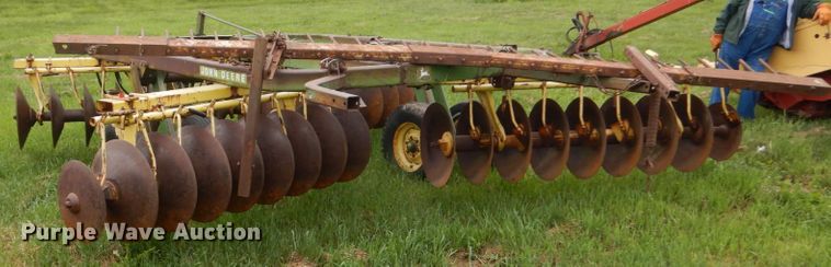 image for item HI9795 John Deere T0310  disk