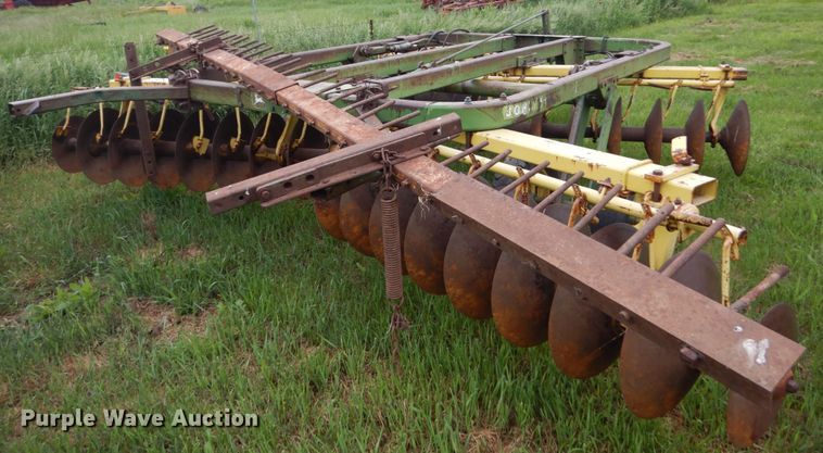 image for item HI9795 John Deere T0310  disk