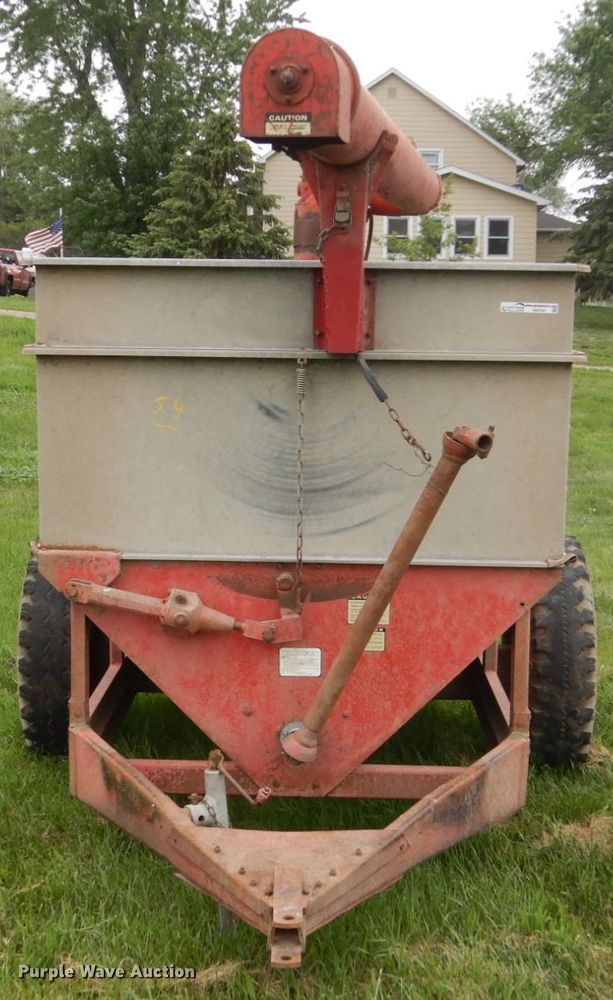 image for item HI9797 Feed wagon