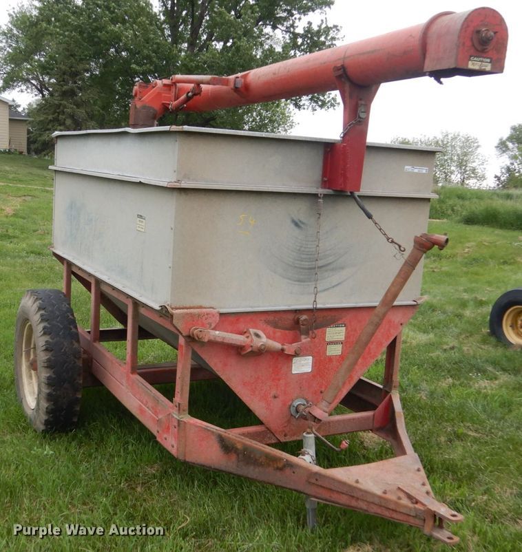 image for item HI9797 Feed wagon