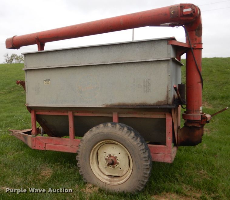 image for item HI9797 Feed wagon