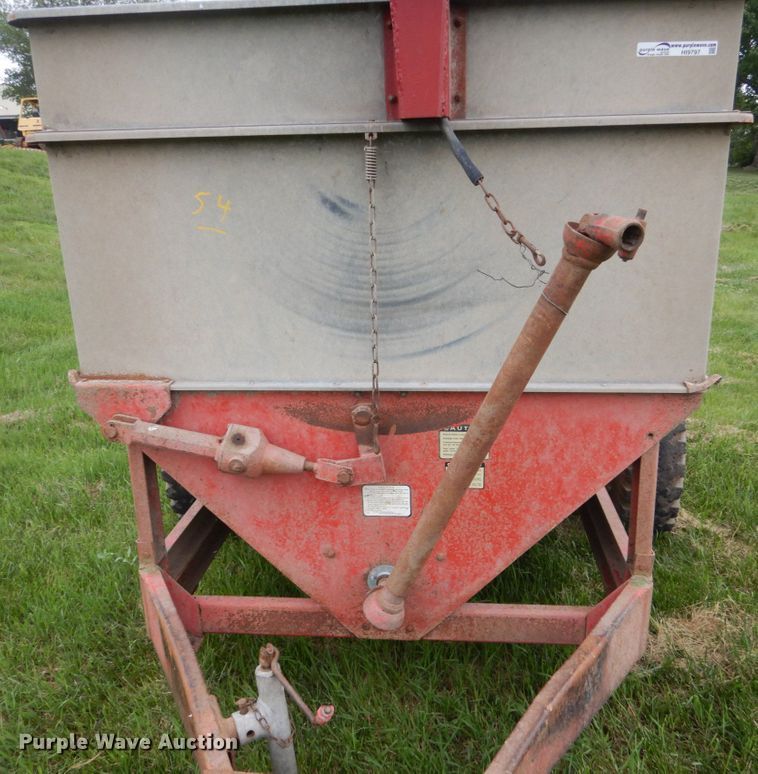 image for item HI9797 Feed wagon
