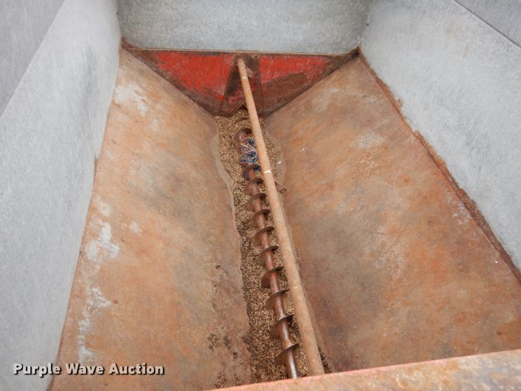 image for item HI9797 Feed wagon