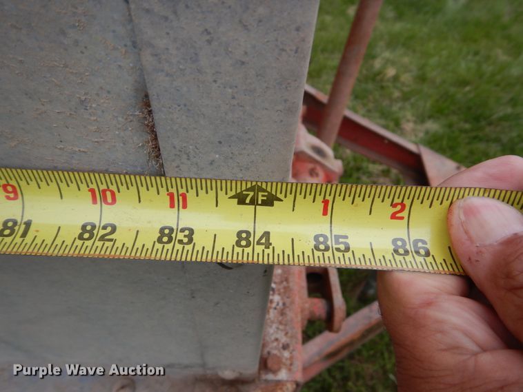 image for item HI9797 Feed wagon