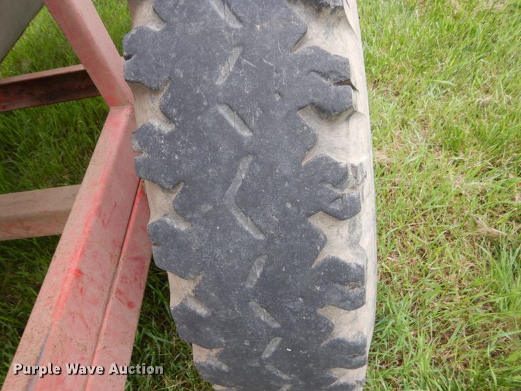 image for item HI9797 Feed wagon