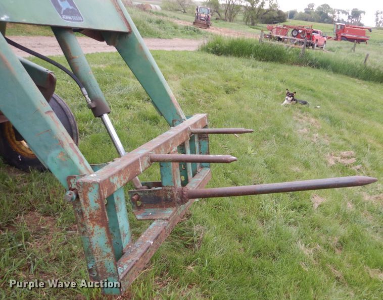 image for item HI9798 John Deere 3010  tractor