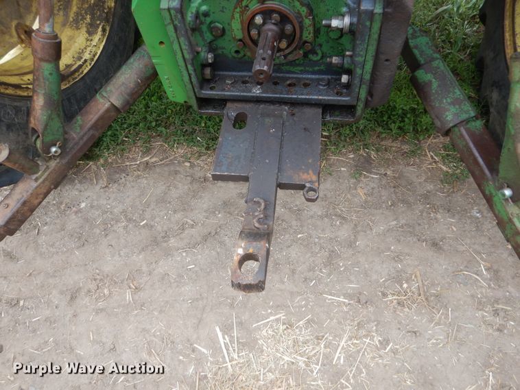 image for item HI9798 John Deere 3010  tractor