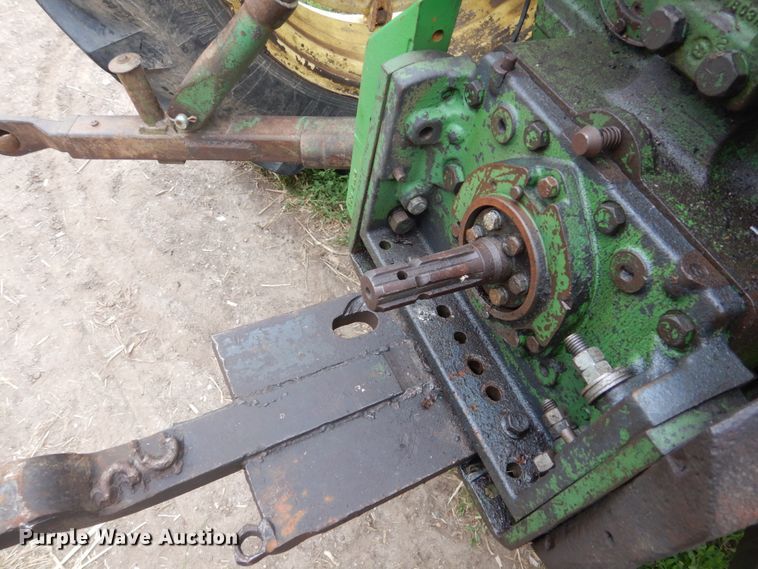 image for item HI9798 John Deere 3010  tractor