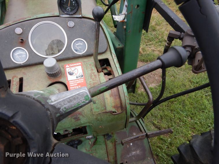 image for item HI9798 John Deere 3010  tractor