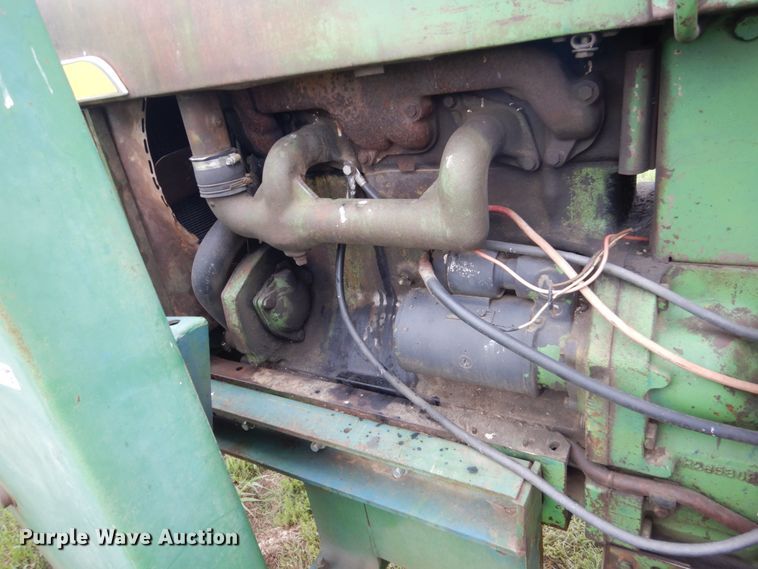 image for item HI9798 John Deere 3010  tractor