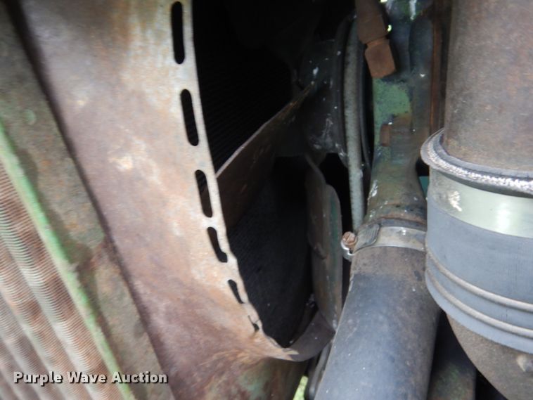 image for item HI9798 John Deere 3010  tractor