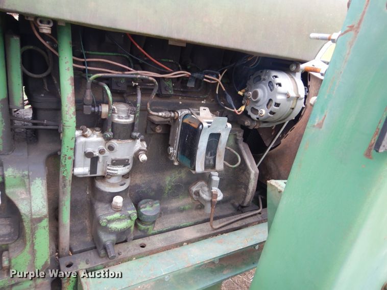 image for item HI9798 John Deere 3010  tractor