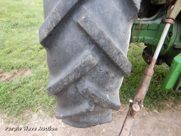 image for item HI9798 John Deere 3010  tractor