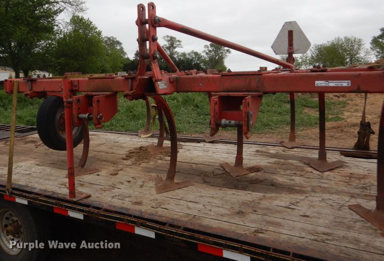 image for item HI9799 Massey Ferguson MF129  field cultivator