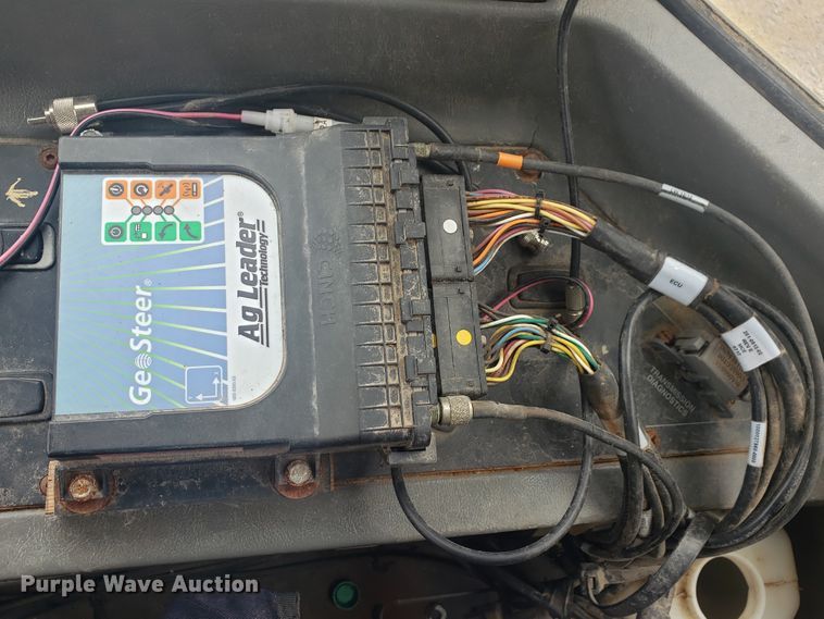 image for item HO9489 Case IH FLX3300B  applicator