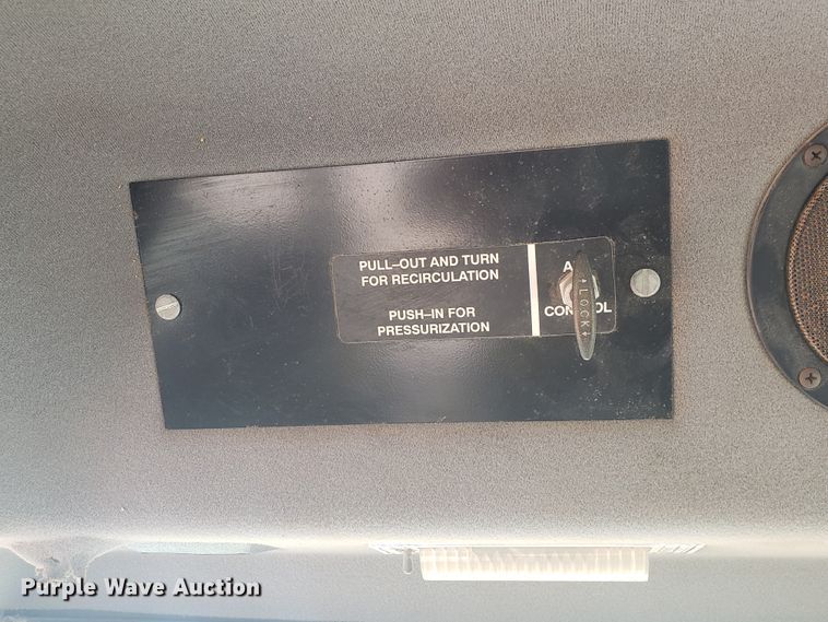 image for item HO9489 Case IH FLX3300B  applicator