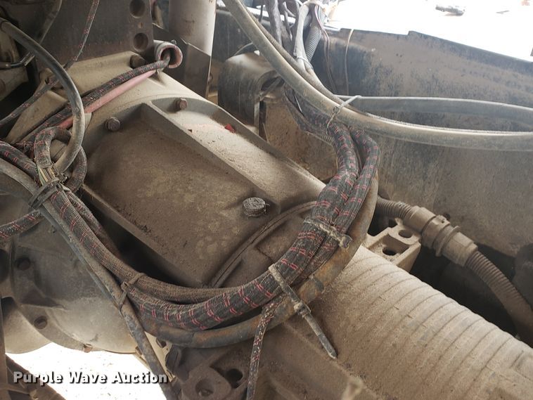 image for item HO9489 Case IH FLX3300B  applicator