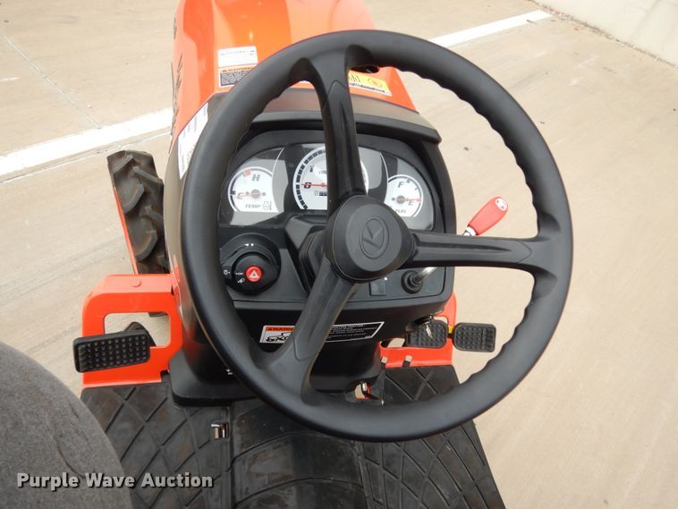 image for item HR9664 2019 Kubota B2401  MFWD tractor