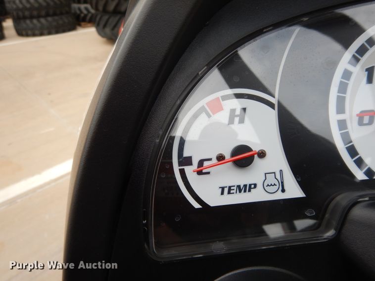 image for item HR9664 2019 Kubota B2401  MFWD tractor