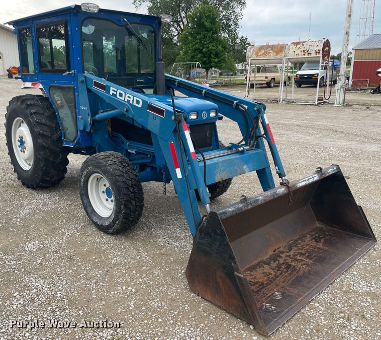 image for item IC9375 Ford 2120  tractor