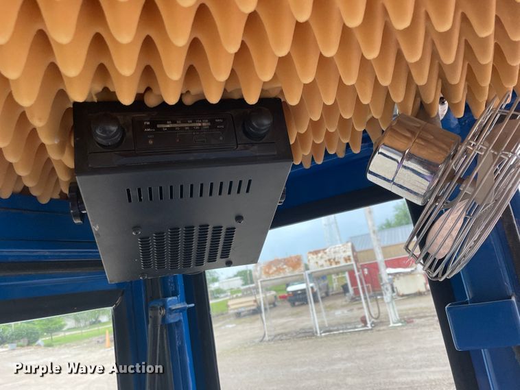 image for item IC9375 Ford 2120  tractor