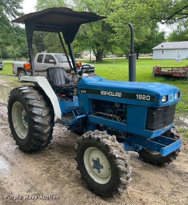 image for item IC9382 New Holland 1920  MFWD tractor