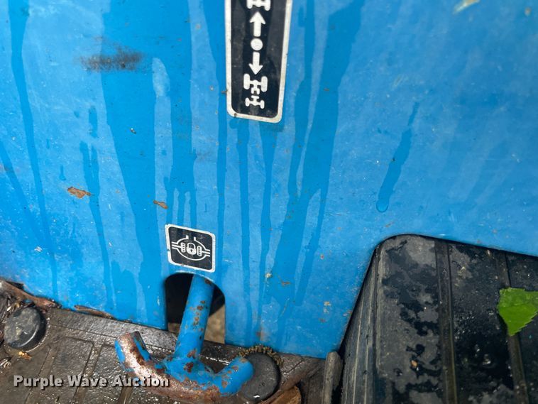 image for item IC9382 New Holland 1920  MFWD tractor